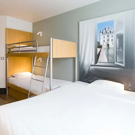 Nord 2 La Petite Arche Hotel