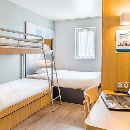 Otel Nord 2 La Petite Arche 2*